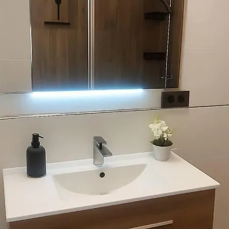 아파트 Puerta Del Puente | At *